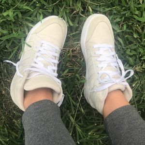 Adidas High Top Sneakers Cream/White size 7.5